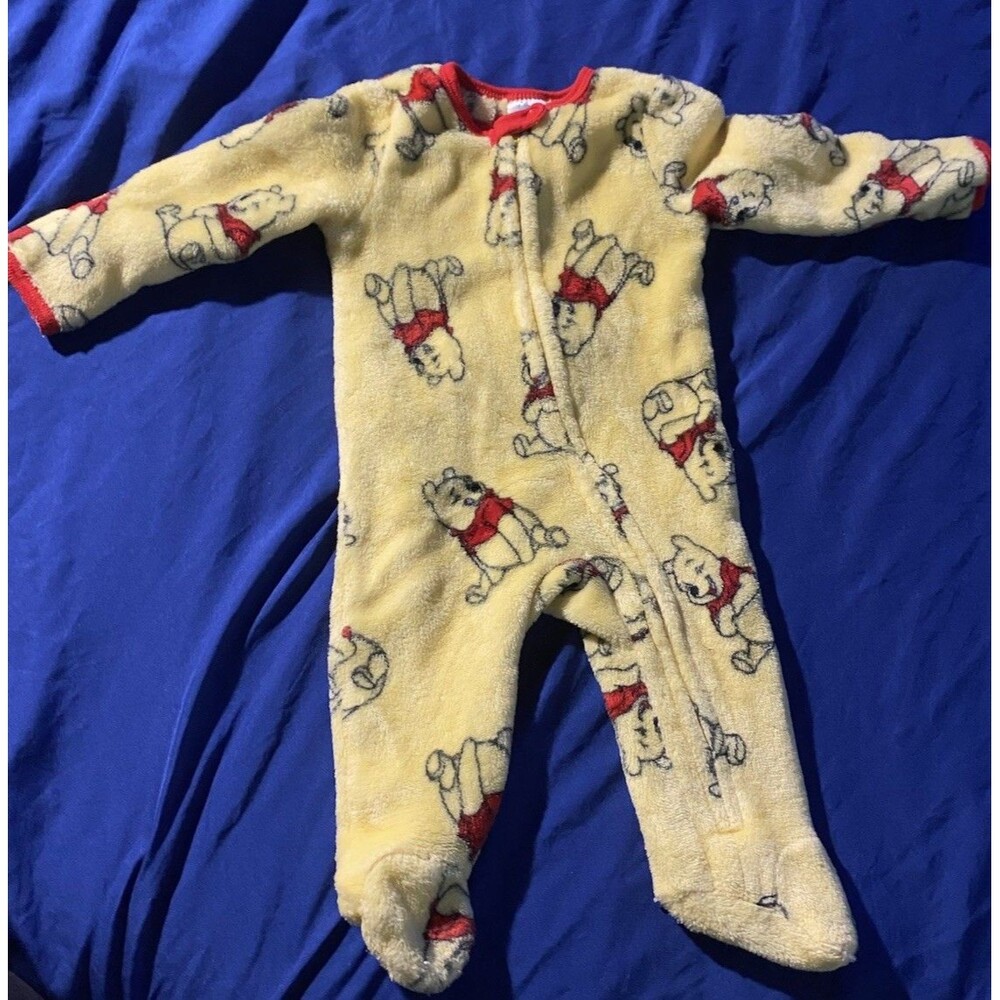 Disney Winnie The Pooh Baby Fleece Coverall Sleeper 3-6 month. Built In Mittens